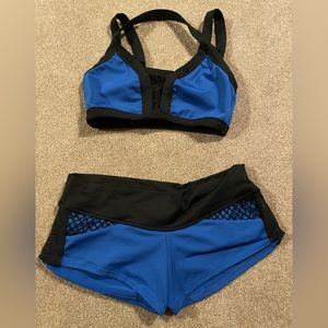 Bad Kitty pole wear top and bottom.